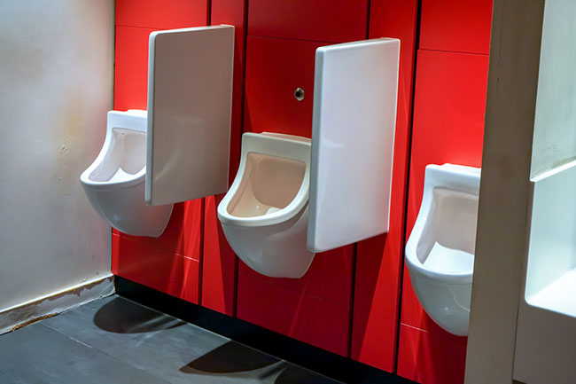 Waterless Urinals vs. Flushing Urinals